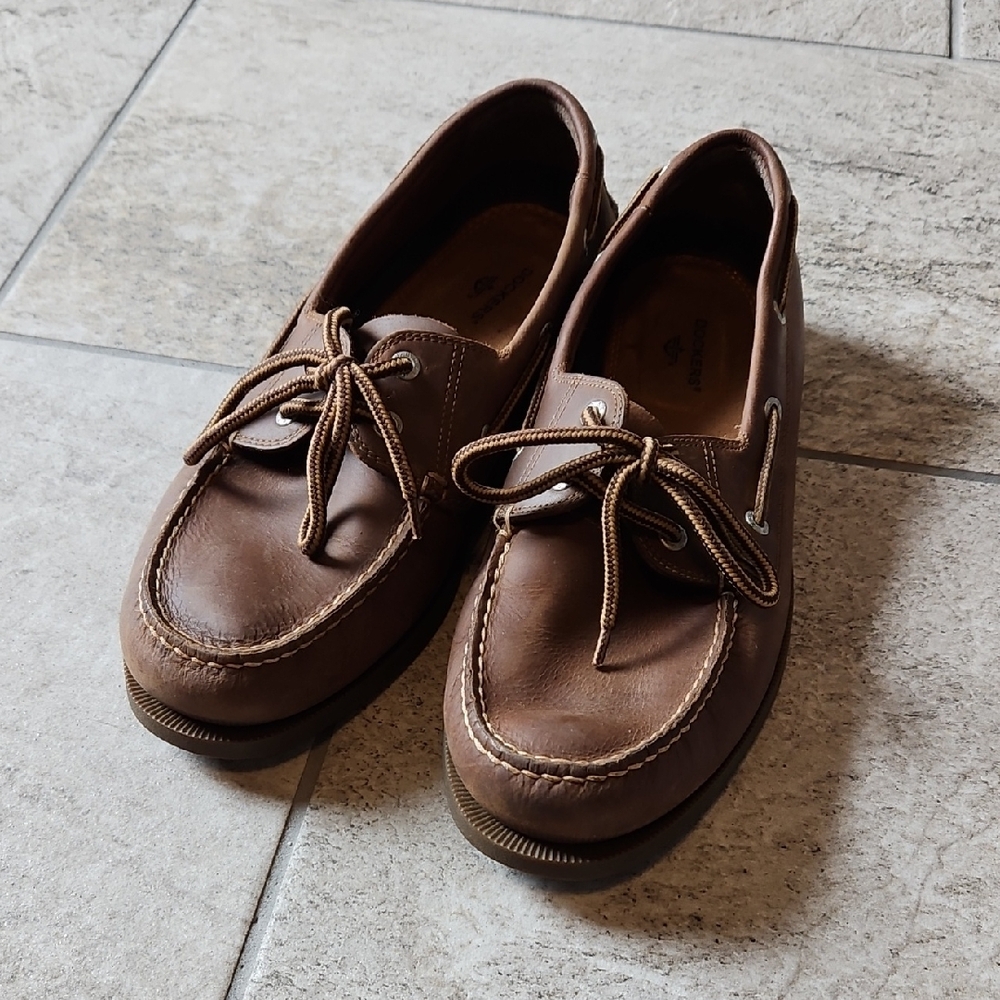 Dockers Brown Leather Boat Shoes Timeless Design
